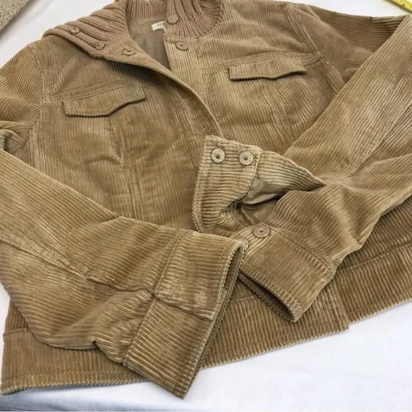 J. Crew | Tan Corduroy Bomber Jacket, Sz Medium - Picture 4 of 12